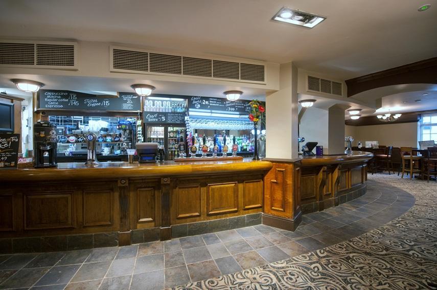 The Wyndham Arms-Wetherspoon Hotel Bridgend  Exterior photo